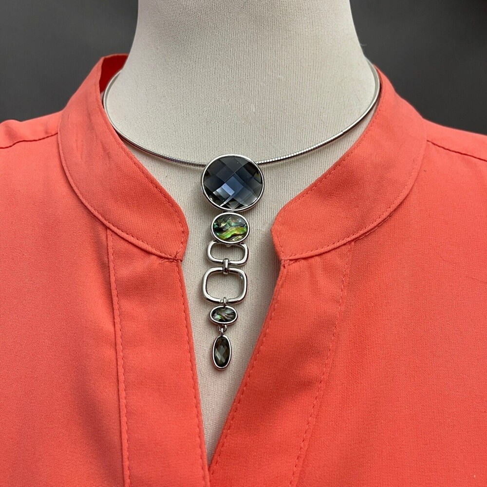 Lia‎ Sofia Silver-tone Women's Fashion Necklace with Pendant NWOT - Picture 2 of 6